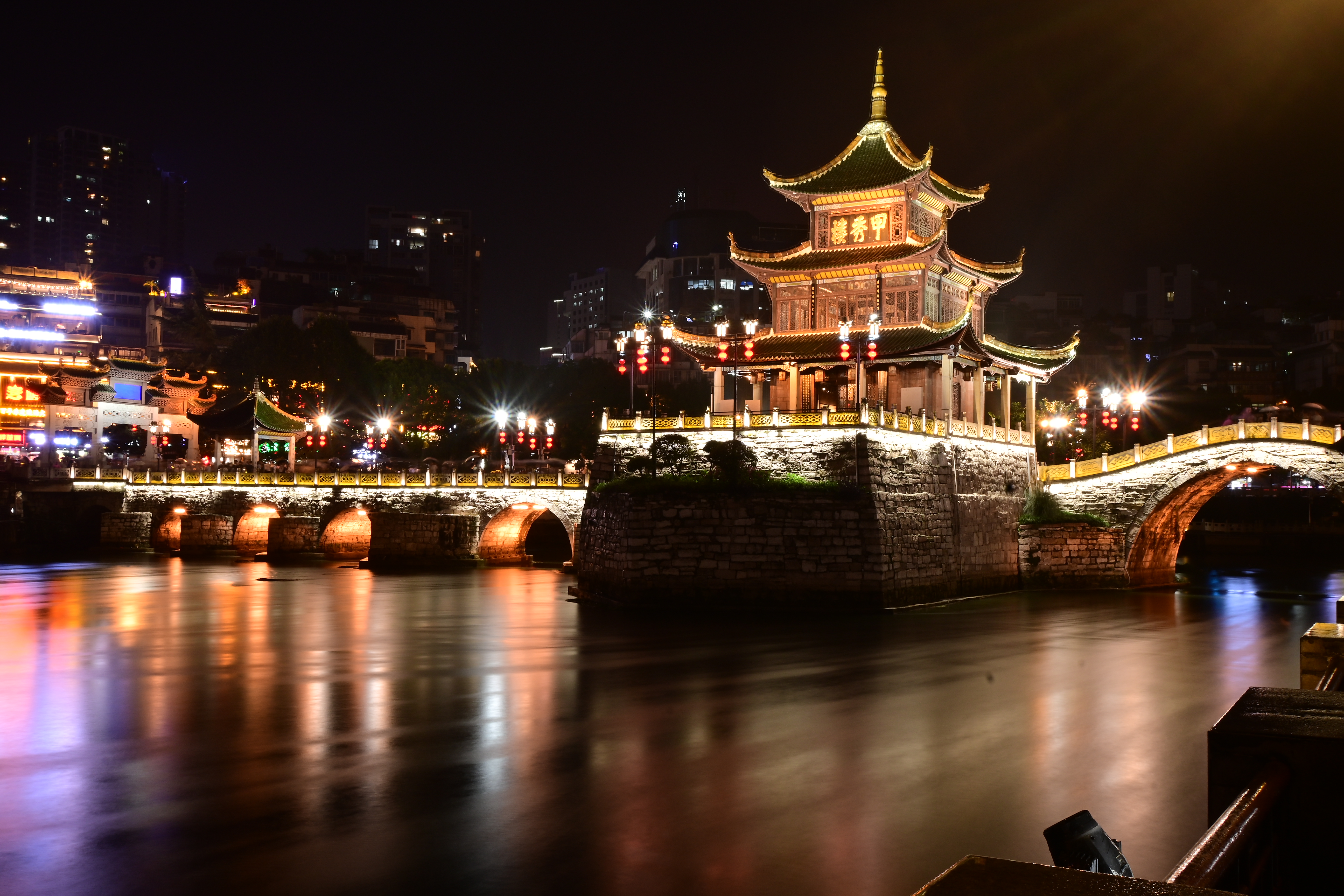 甲秀楼全景
